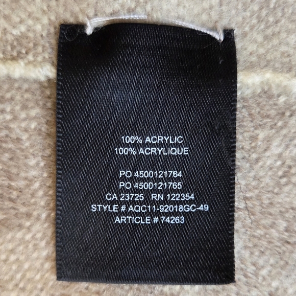 Aritzia Main Character Neutral Leopard Print Scarf with Fringe - Picture 3 of 4